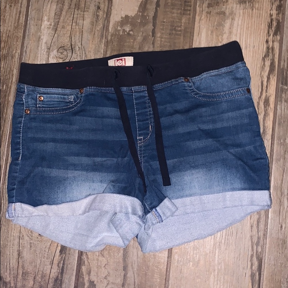 comfy drawstring jean short